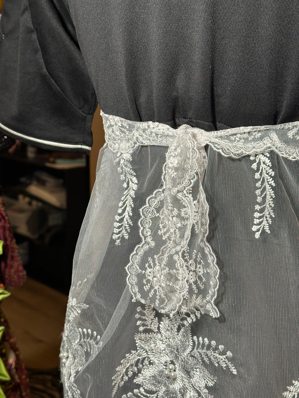 Modèle crop + lace