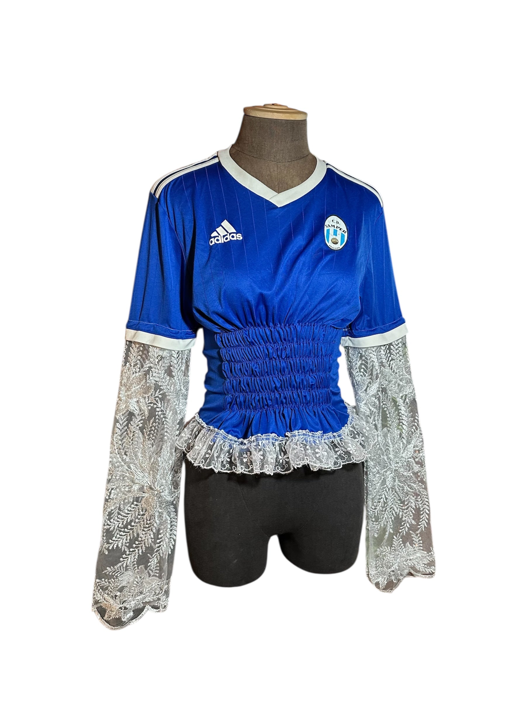 Manches + lace upcycling