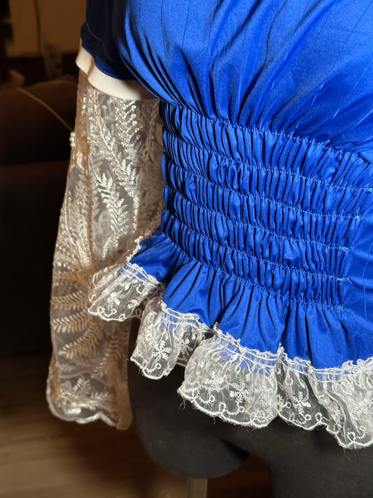 Manches + lace upcycling